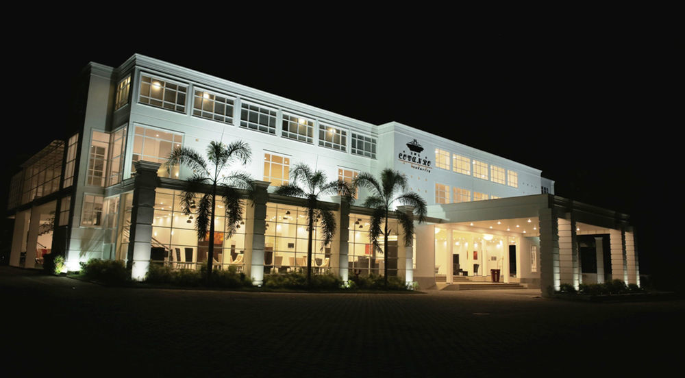 The Covanro Airport Hotel - Katunayake Gampaha Dış mekan fotoğraf